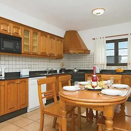 Diama Villa